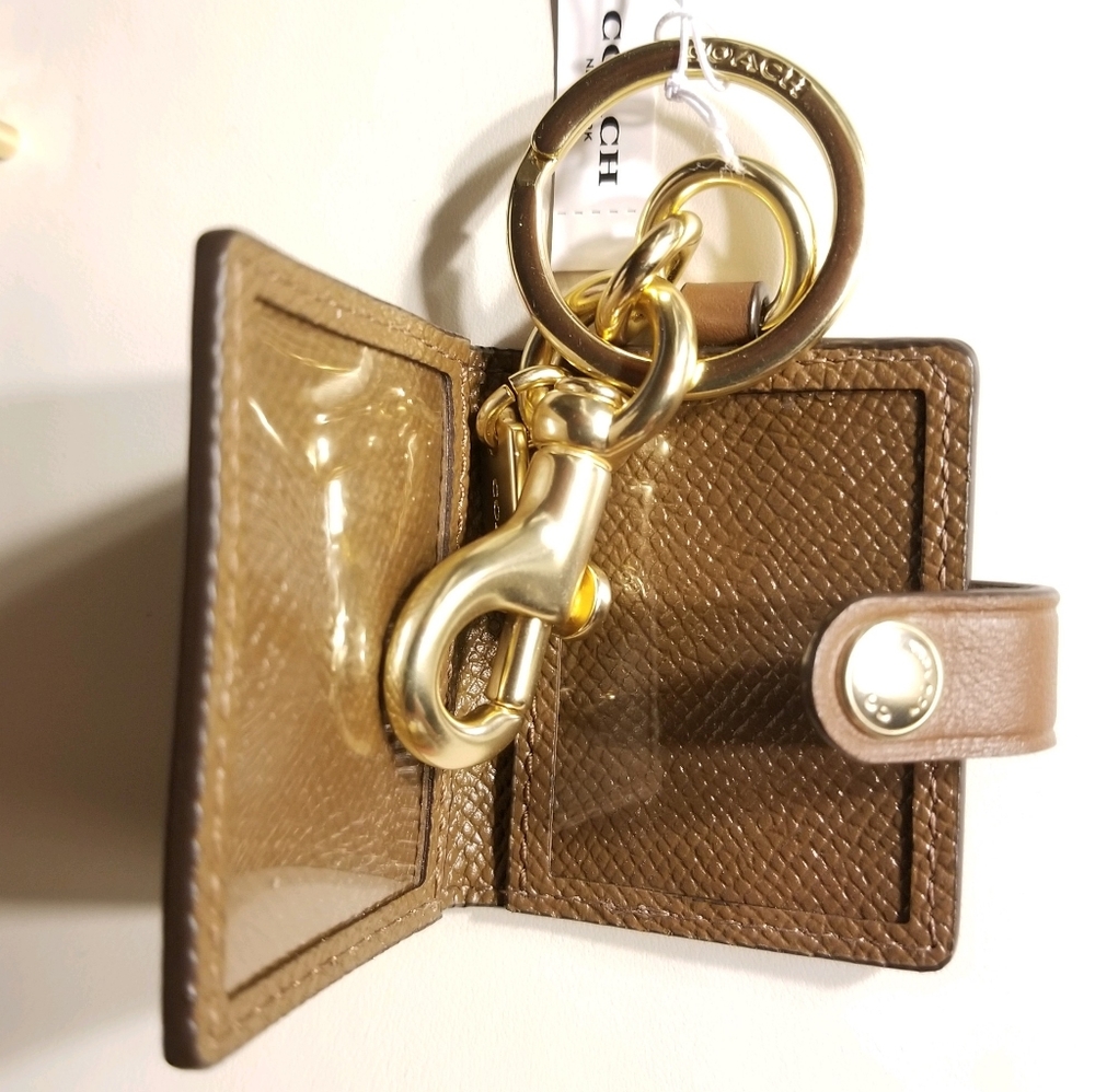 Coach Photo Key Chain - Picture 3 of 4